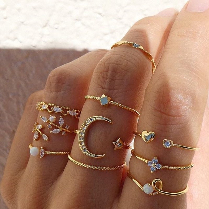 20-piece Women's boho ring set with gold & silver fashion rings, featuring assorted trendy and stackable designs.