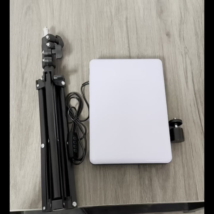 Professional camera accessory: adjustable light stand & lamp for studio & video lighting.