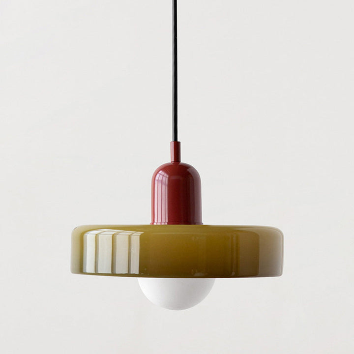 Experience warm, artistic lighting with this Bauhaus pendant lamp.