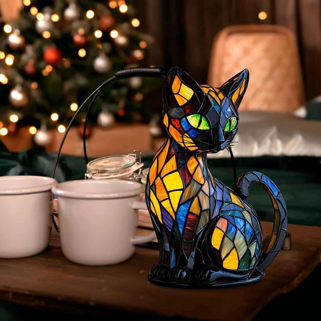 Stylish decorative cat lamp featuring intricate mosaic design, providing warm ambient light for any room.