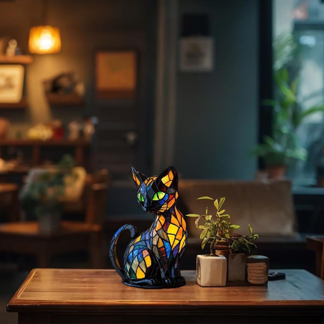 Beautiful mosaic cat lamp, a decorative centerpiece for living room or bedroom, with warm ambient glow.