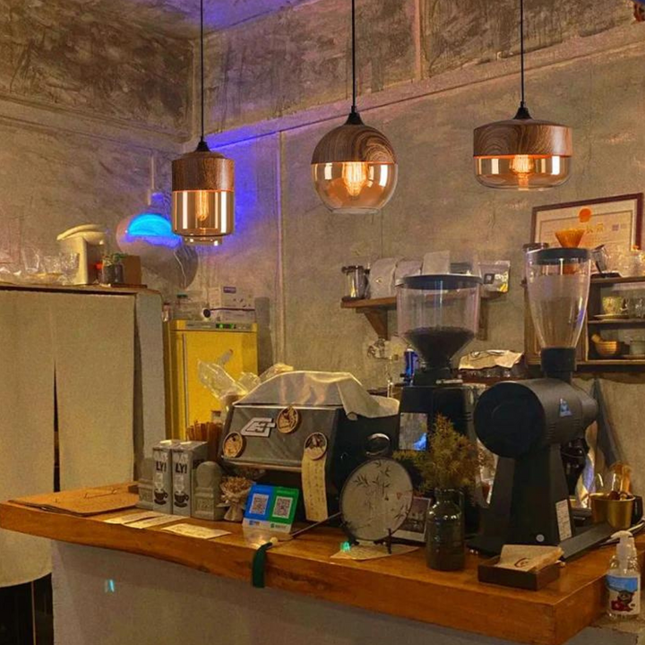 Arven pendant light installation, showcasing adjustable cord