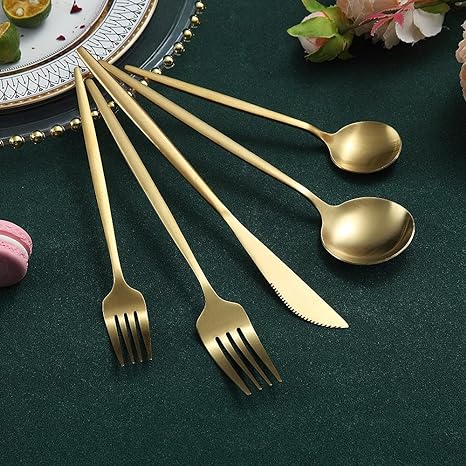 Complete Aurora cutlery set, modern & timeless, in various finishes for elegant dining.
