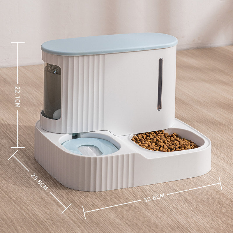 Hassle-free automatic pet food & water dispenser for cats & small dog owners. Ensures continuous feeding.