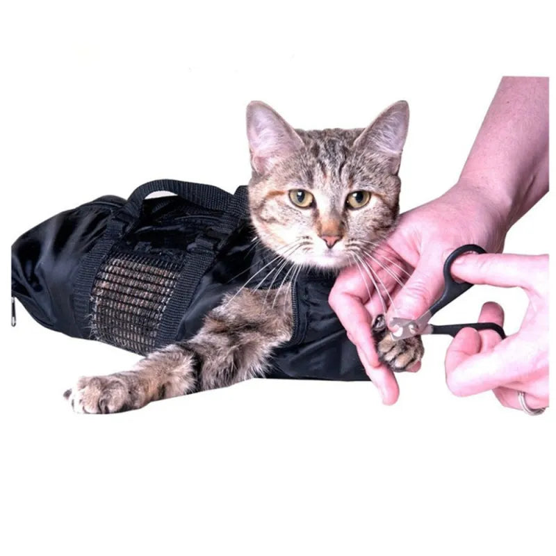 Grooming aid for cats: Enjoy stress-free grooming sessions with this practical black pet care bag.