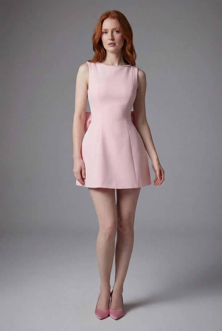 Women's sophisticated mini cocktail dress for formal occasions