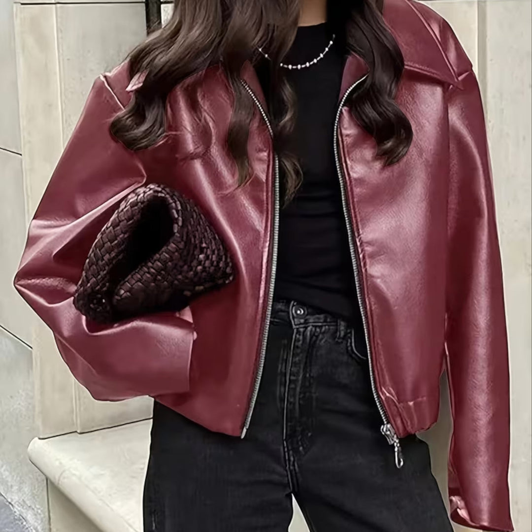 Fashionable women's casual moto jacket, practical outerwear with a chic lapel collar design.