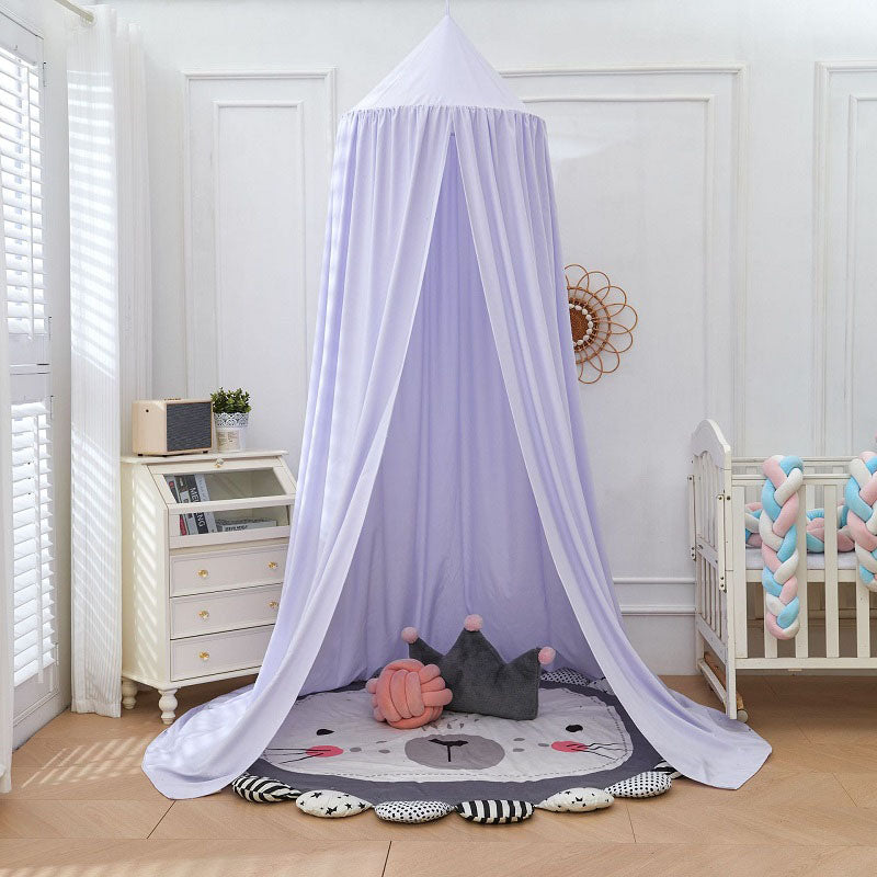 Versatile kids' canopy: Bed tent for light blocking sleep aid or a creative play area for children.