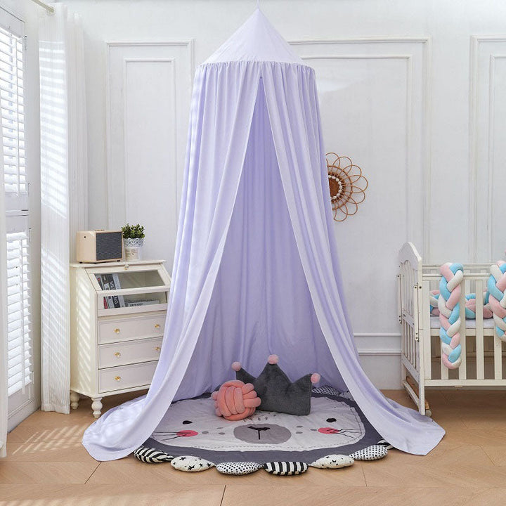 Versatile kids' canopy: Bed tent for light blocking sleep aid or a creative play area for children.