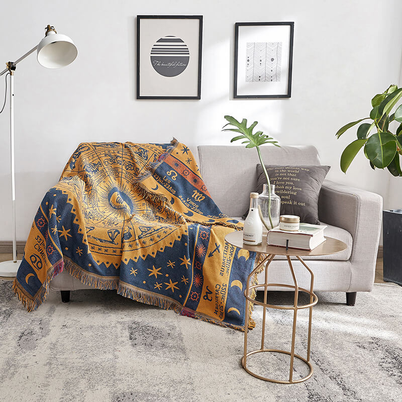 Decorative living room throw: Bohemian knitted blanket with beautiful tassels.