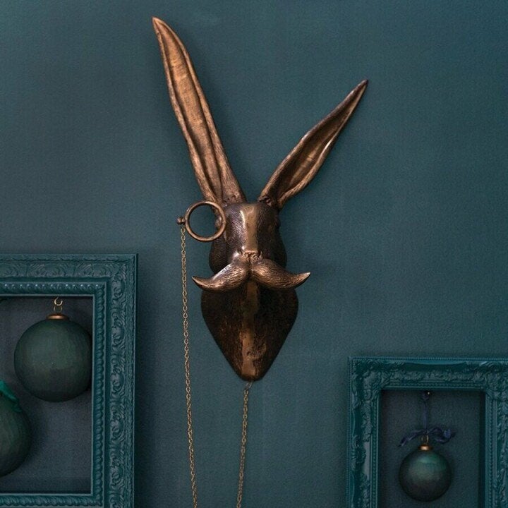 Elegant deer resin wall art, sophisticated animal decor for stylish interiors.