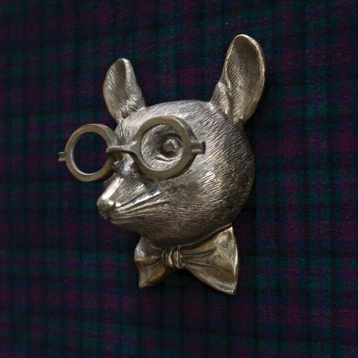 Playful squirrel resin wall hanging, unique decorative sculpture for living room decor.