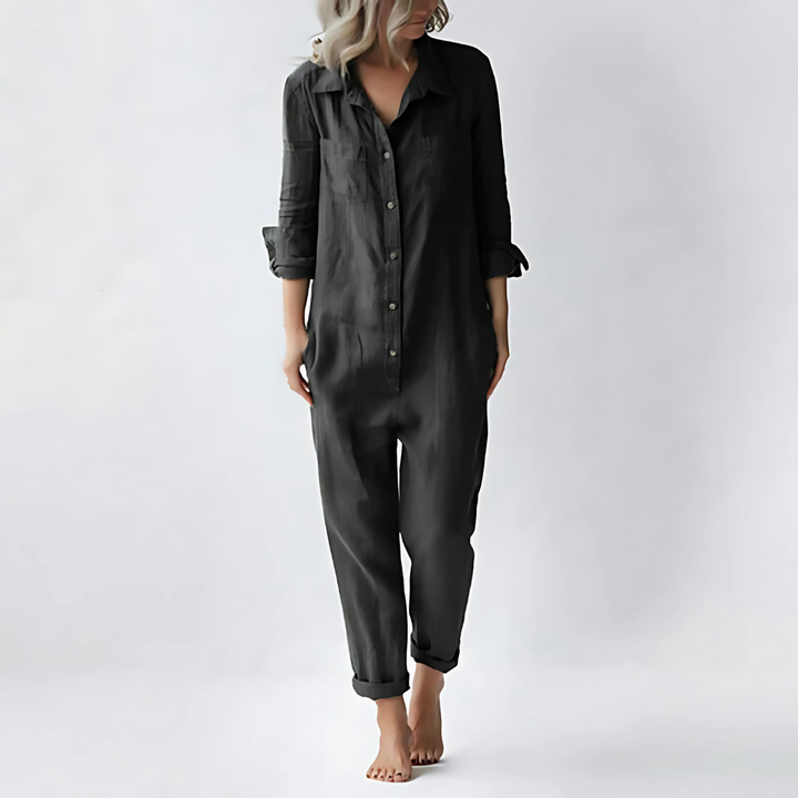 Stylish women's relaxed fit jumpsuit, ideal for spring fashion & summer outfits. Chic and comfortable.