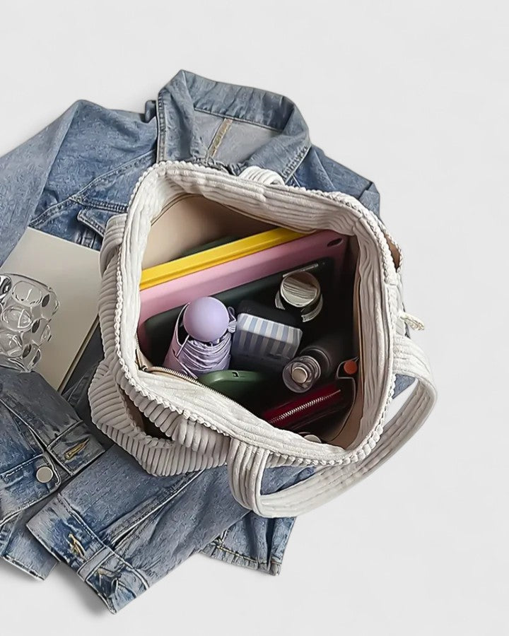 Spacious women's corduroy shoulder bag, stylish and versatile for everyday essentials.