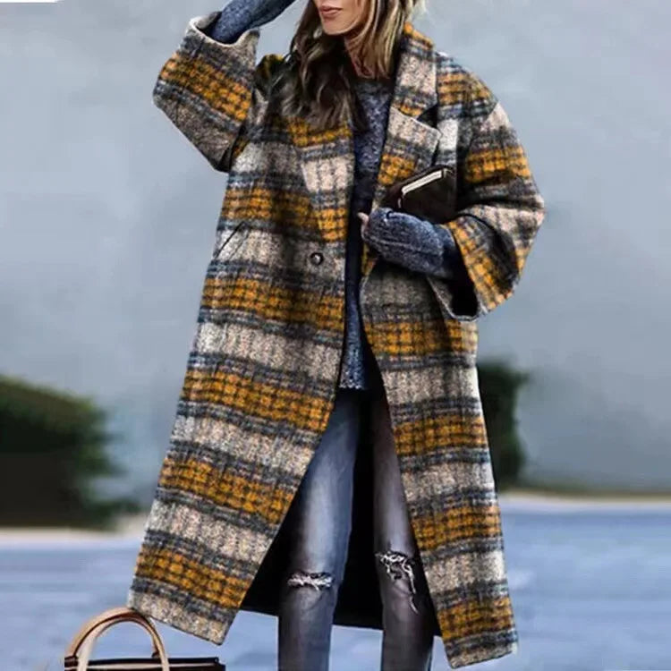 Chic fashion outerwear: a sophisticated and comfortable oversized coat.