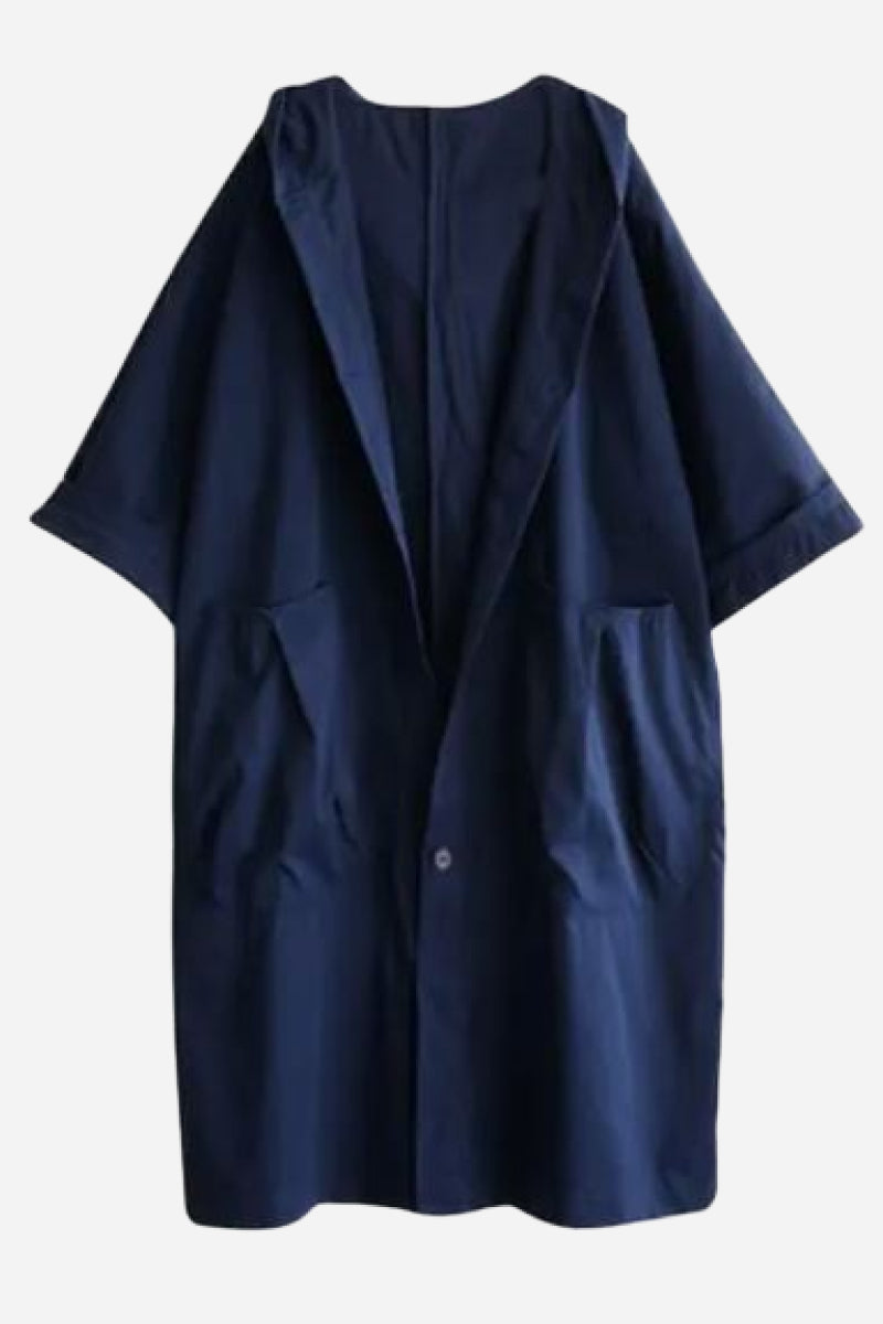 Women's casual oversized rain jacket, waterproof & lightweight for everyday wear in spring & fall.