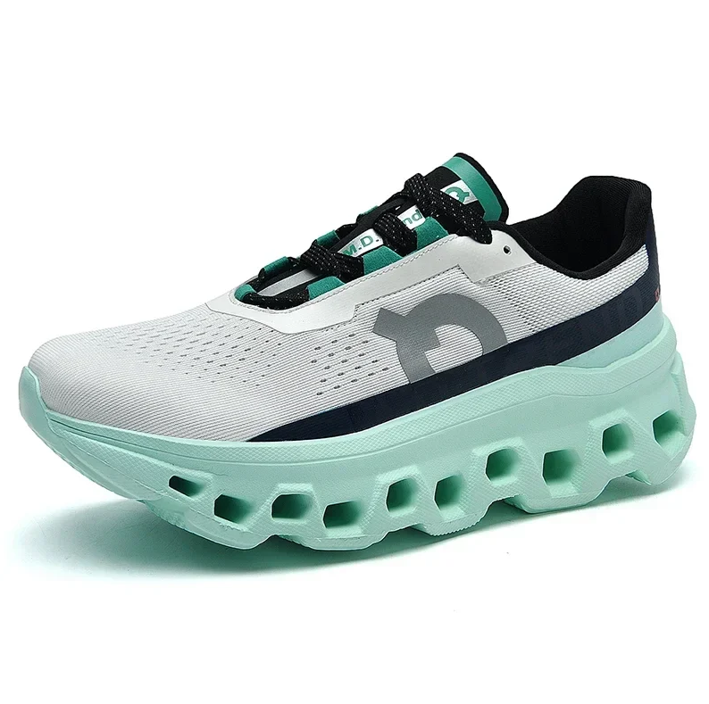 Chic und Stil's fashionable lightweight shoes for women, great for running and daily activities.