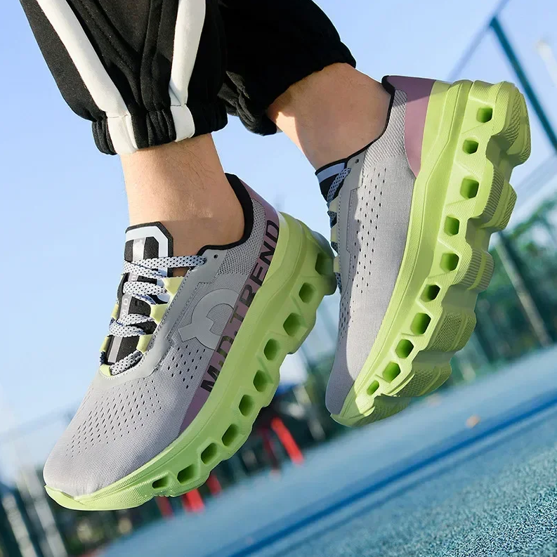 Experience comfort with Chic und Stil's lightweight women's running shoes.