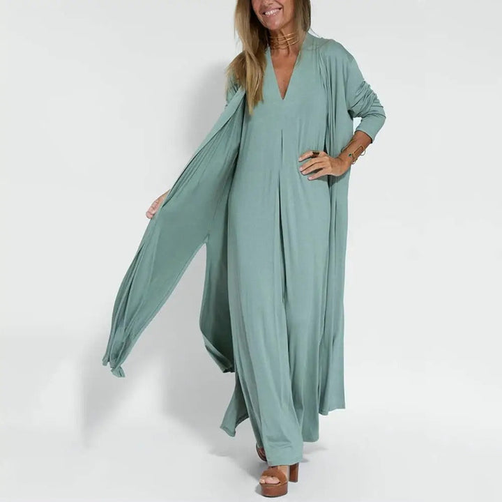 Chic Und Stil women's elegant dress set in green, perfect for summer parties.