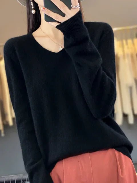 Elegant pullover with gathered detailing, perfect for winter fashion