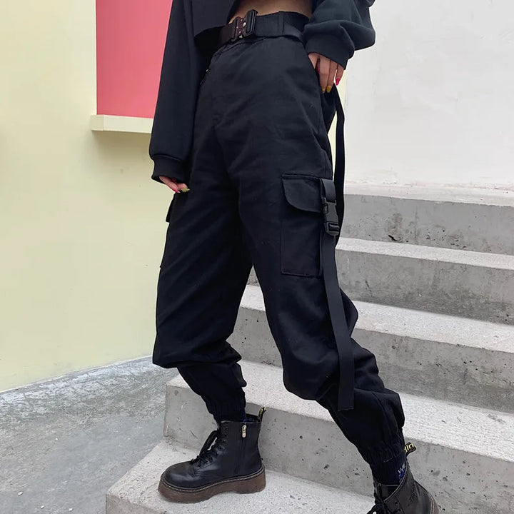 Stylish black high waist cargo pants for women, perfect for streetwear.