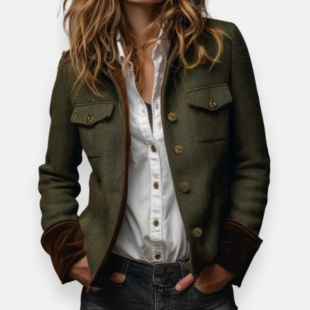 Chic women's quilted utility jacket featuring elegant gold buttons & tailored fit, perfect for fall smart casual style.