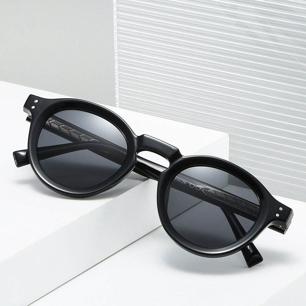 Retro round frame women's sunglasses offering UV400 protection, a classic and comfortable fit accessory.