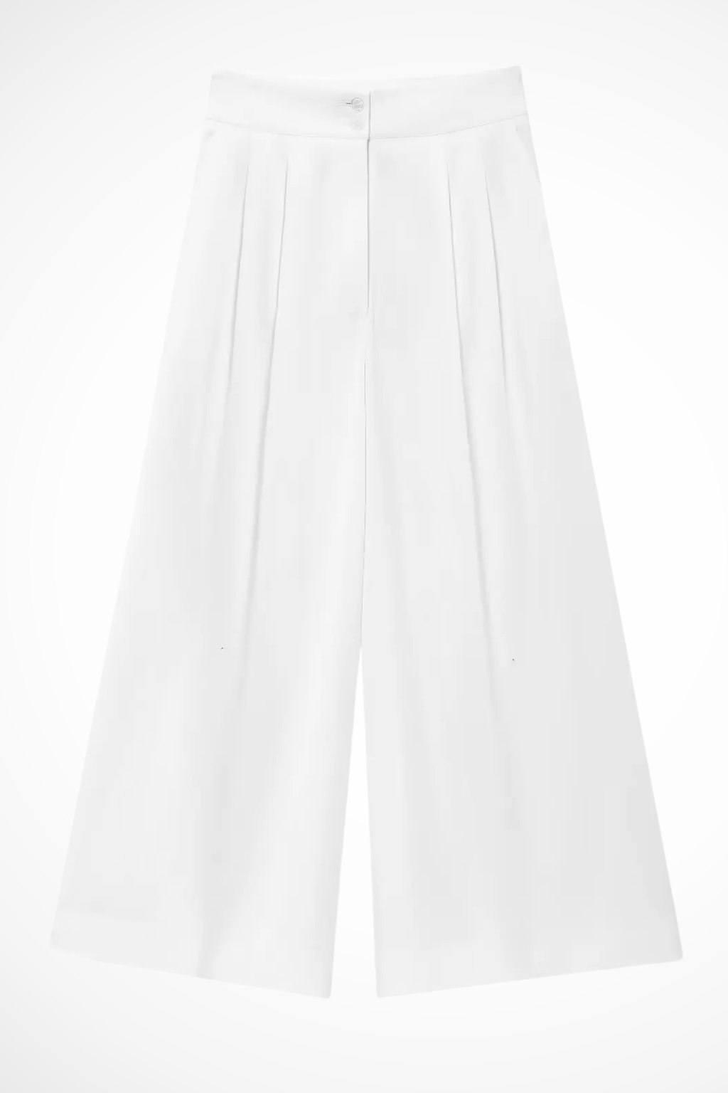 Women's summer elegant outfit: sleeveless wrap top and high waist wide leg trousers, a coordinated look.