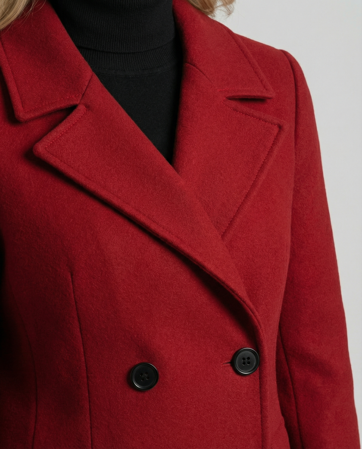 Stylish women's transitional jacket with chic texture, double front, and patch pockets for versatile fashion.