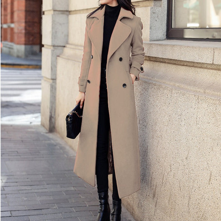 Women's chic textured jacket with double front and practical patch pockets. Perfect for spring & autumn.