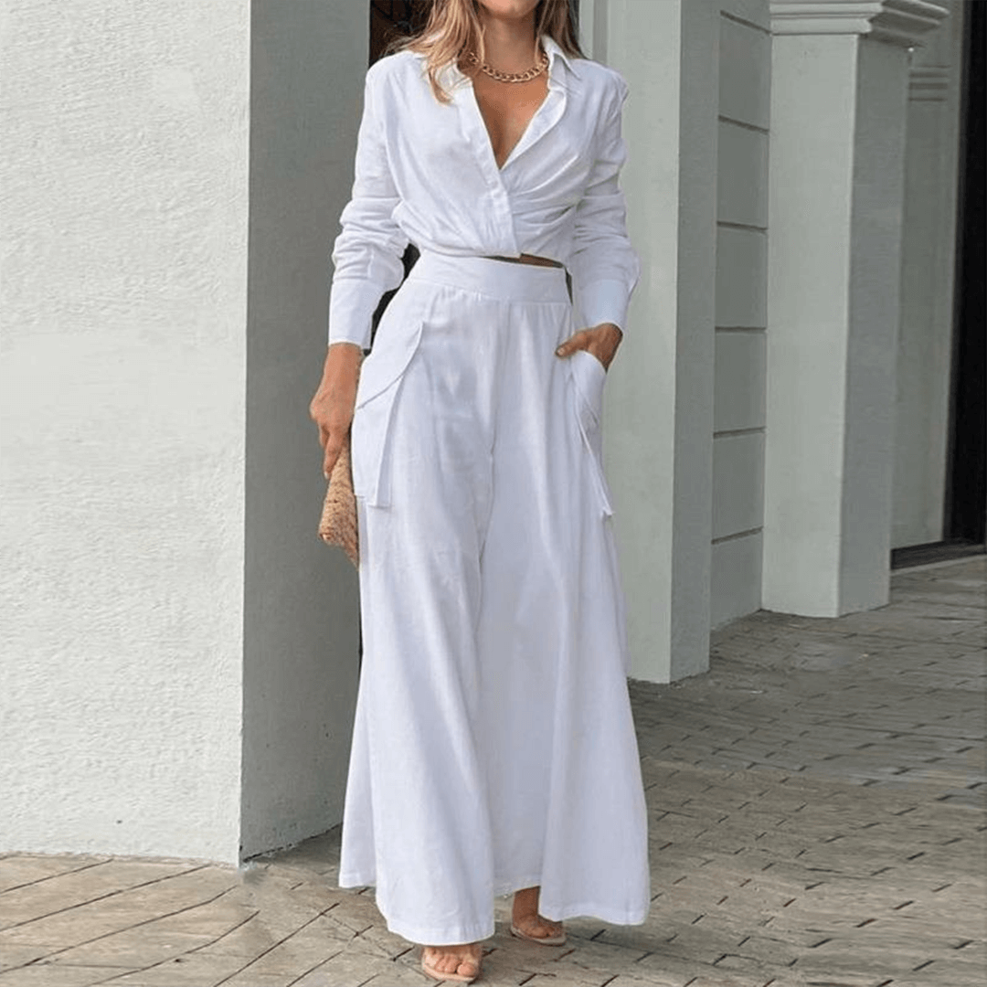 Comfortable women's crop top & wide-leg pants set. Stylish two-piece outfit for day to night wear.