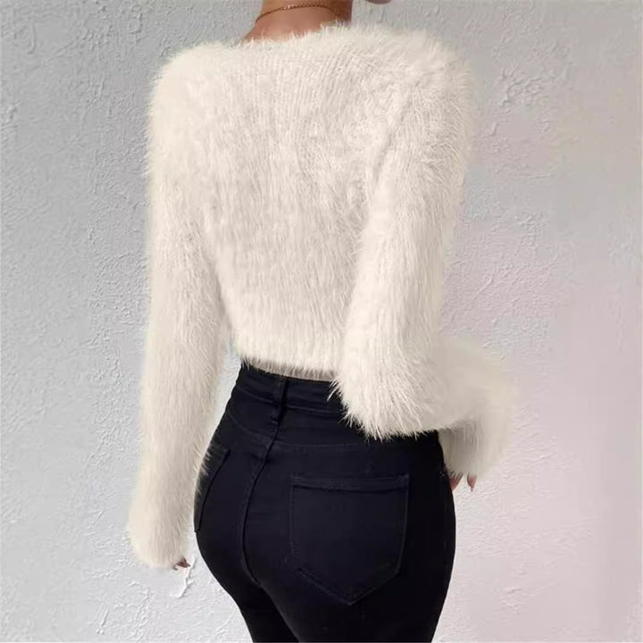 Comfortable women's long sleeve V-neck sweater, ideal for cozy everyday fashion.
