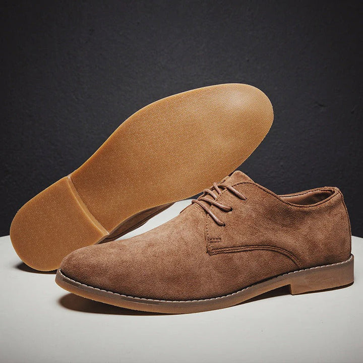 Smart men's casual dress shoes, brown lace-up, for versatile formal and semi-formal wear all year.
