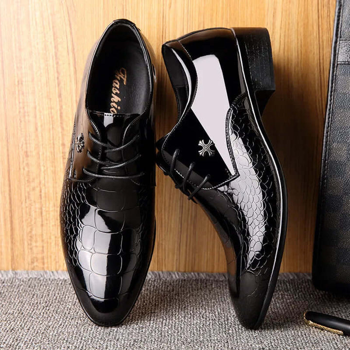 Timeless men's black oxford shoes, designed for classic formal wear. Perfect elegant dress shoes for business & special occasions.