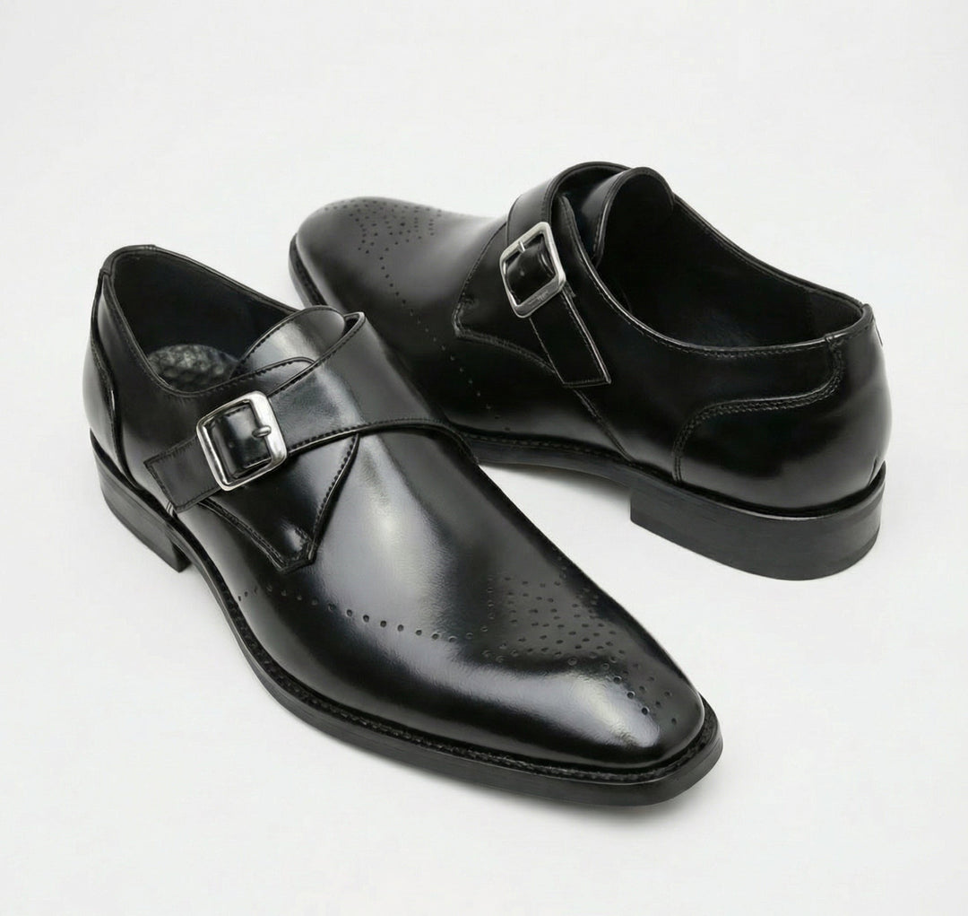 Classic brown Italian men's loafers. Elegant slip-on dress shoes for formal events & all-day comfort.