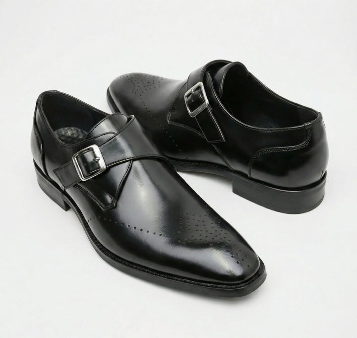 Classic brown Italian men's loafers. Elegant slip-on dress shoes for formal events & all-day comfort.
