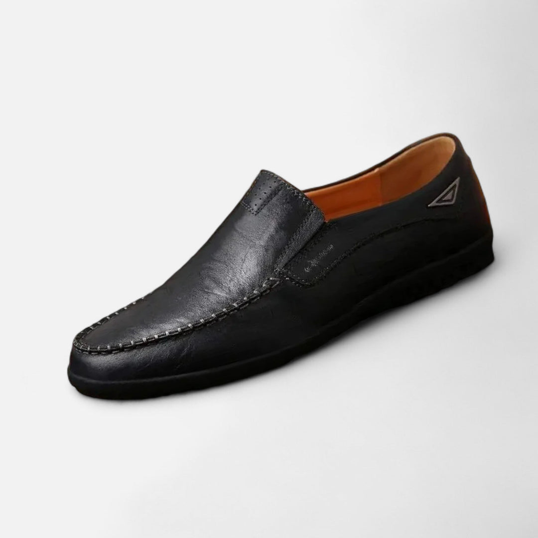 Versatile men's black loafers. Easy slip-on comfort shoes, perfect for smart casual, business or formal footwear needs.