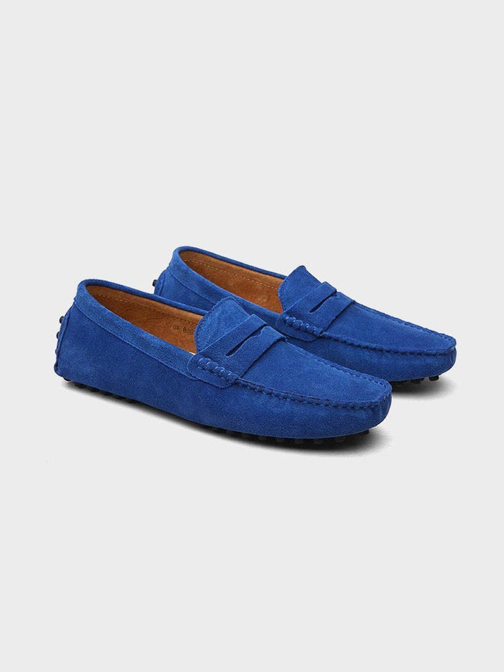 Stylish men's classic penny loafers, essential slip-on dress shoes for modern men's fashion & comfort.