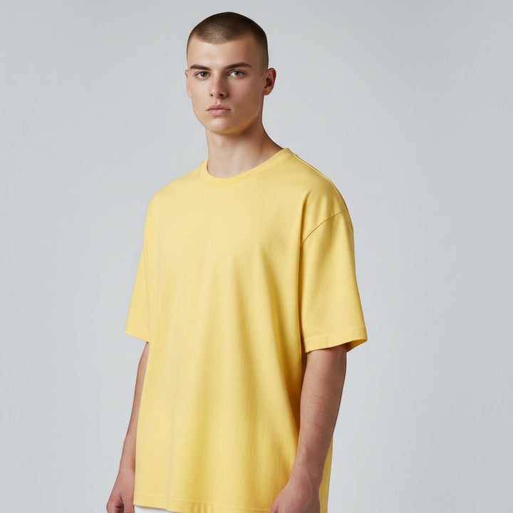 Versatile men's short sleeve t-shirt, ideal basic tee for everyday comfort & effortless style.