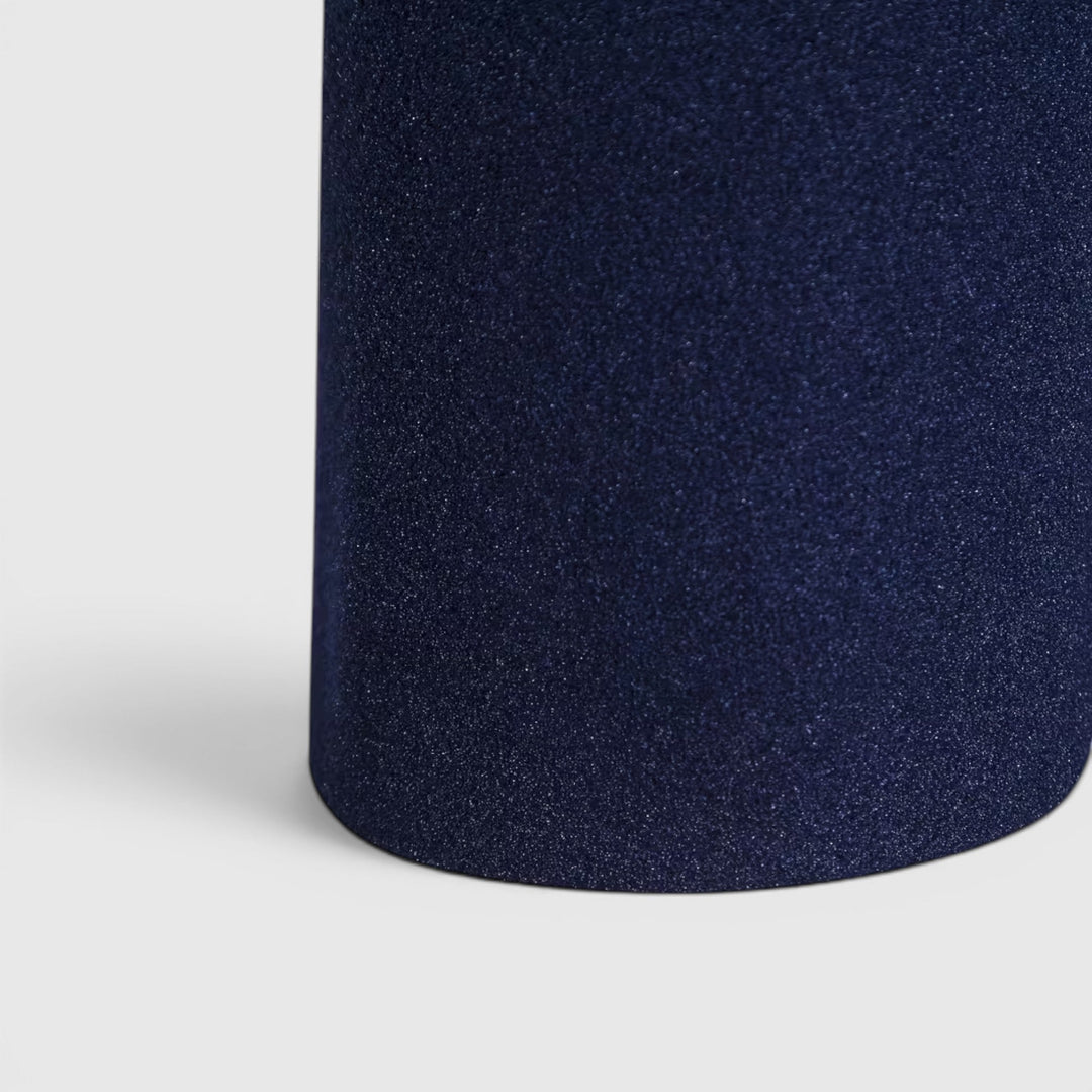 Men's warm single-breasted overcoat, long, ideal for cold winter days.