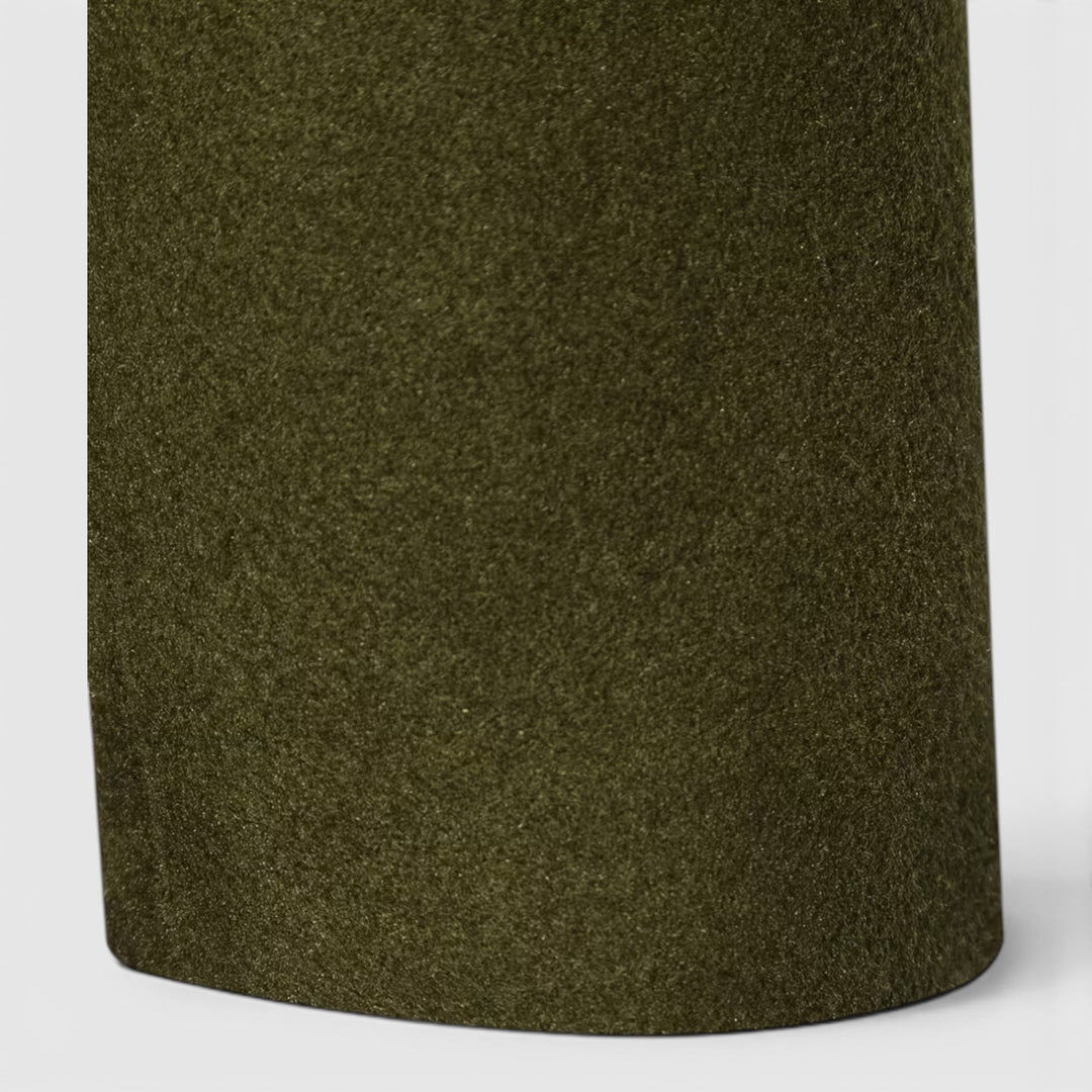 Stylish men's winter coat, classic single-breasted design, ideal for cold weather.