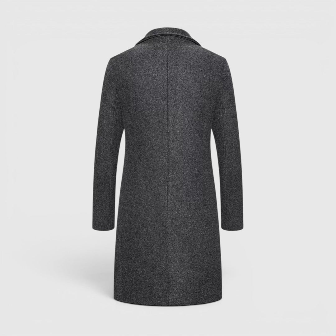 Smart single-breasted men's long overcoat, perfect for a sharp winter look.