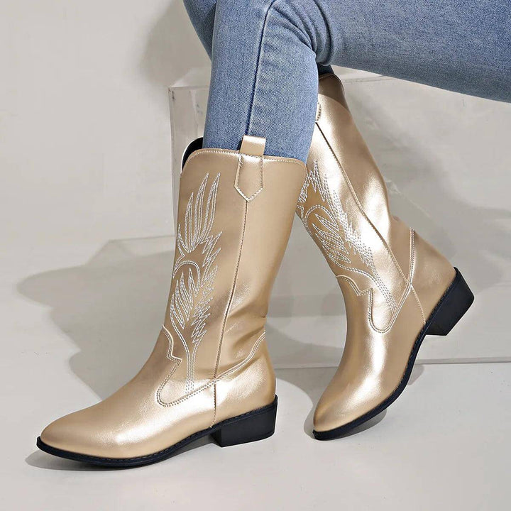 Classic white women's western cowboy boots, comfortable for fashion & style.