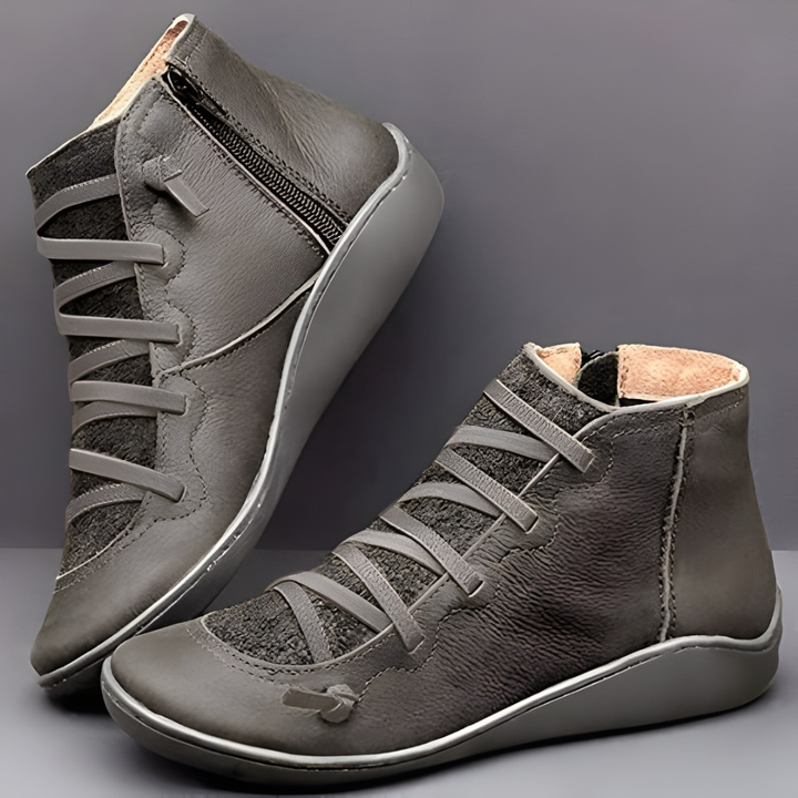 Versatile women's everyday footwear, combining classic style with comfortable support for any casual outfit.