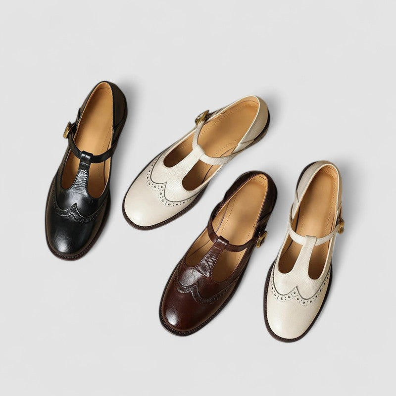Versatile women's classic Mary Jane flats with secure instep strap & rounded toe. Perfect for everyday, work, vintage style.