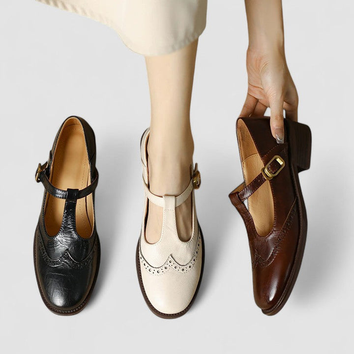 Vintage-inspired women's Mary Jane shoes. Classic rounded toe & secure instep strap for timeless style.