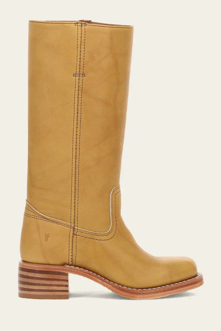 Women's fashion boots: classic cowboy style, designed for comfort and a chic country western look.