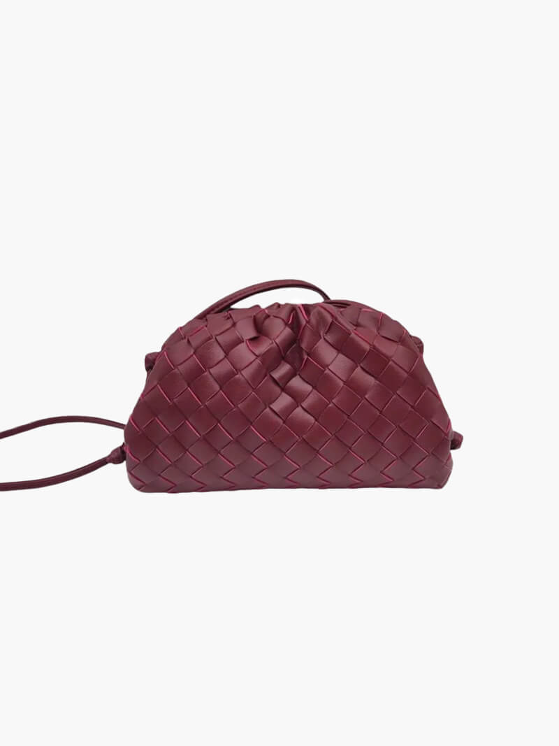Chic women's shoulder bag, featuring a unique woven design, a versatile accessory for ladies' fashion.