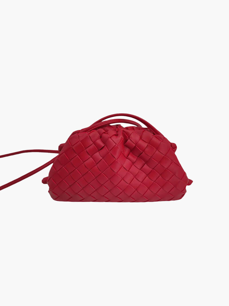 Fashionable ladies' woven shoulder bag, showcasing intricate details, a perfect blend of style and function.