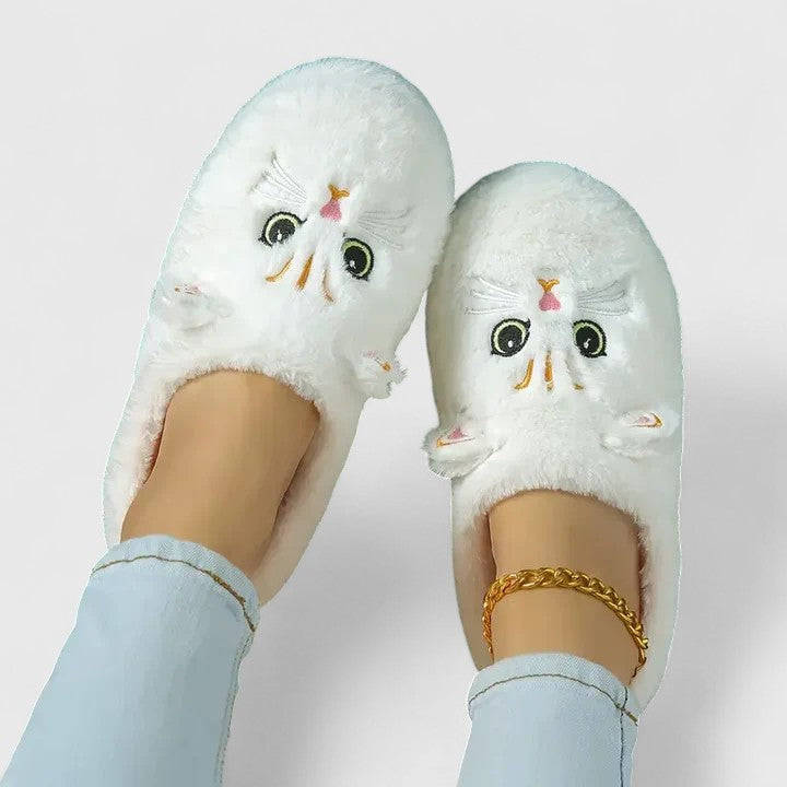 Gift-ready women's cozy slippers in a charming box, highlighting their comfort, warmth, and arch support.
